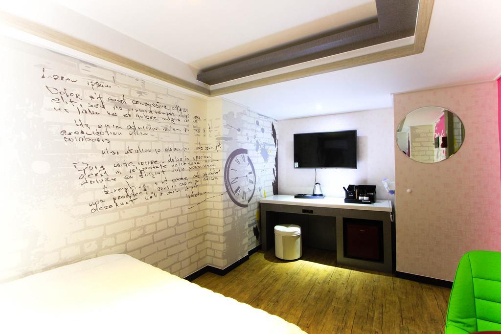 M2 Motel Puszan Szoba fotó